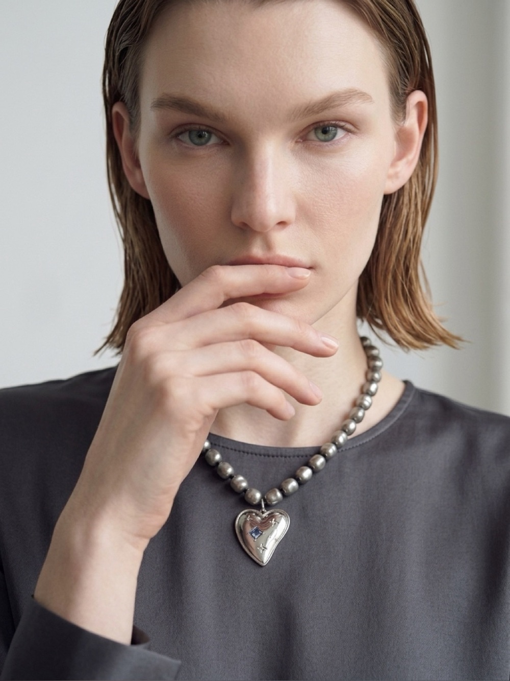 URBAN OUTFITTERS - Silver